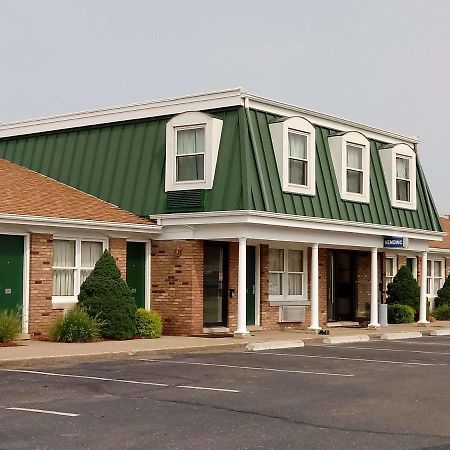 Travelodge By Wyndham New Philadelphia Eksteriør billede