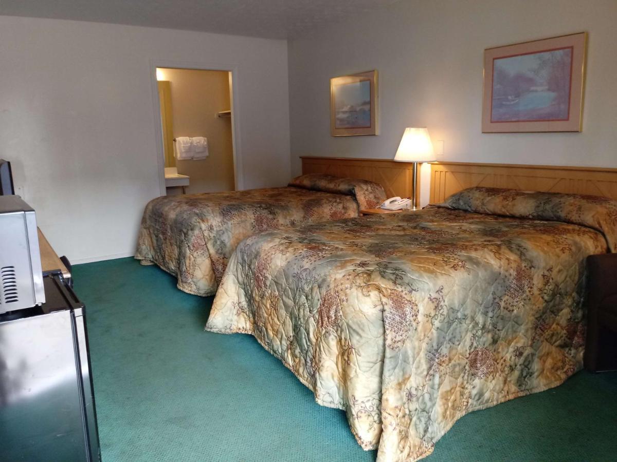 Travelodge By Wyndham New Philadelphia Eksteriør billede