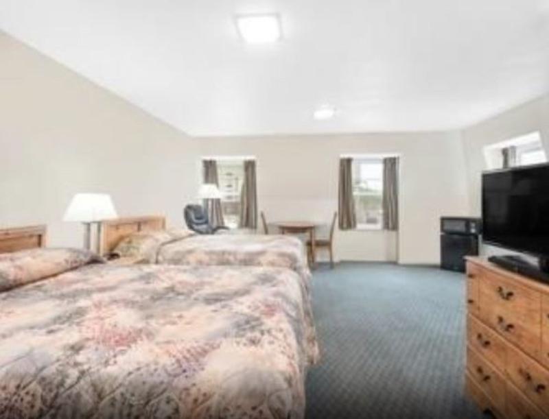 Travelodge By Wyndham New Philadelphia Eksteriør billede